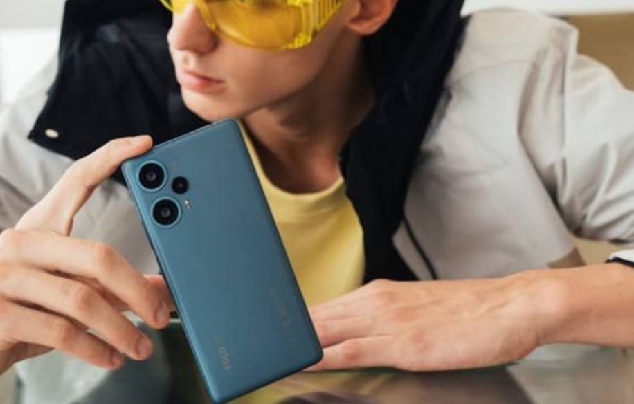 POCO F5 Turun Harga: HP Kelas Menengah yang Dibekali Layar AMOLED dengan Performa Luar Biasa