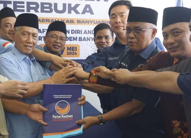 Wabup Banyuasin Ambil Formulir Penjaringan Balon Bupati di NasDem