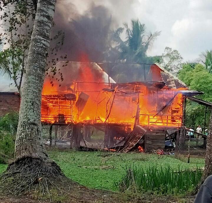 Siang Bolong Rumah Ditinggal Bekerja, Ludes Dilahap Si Jago Merah