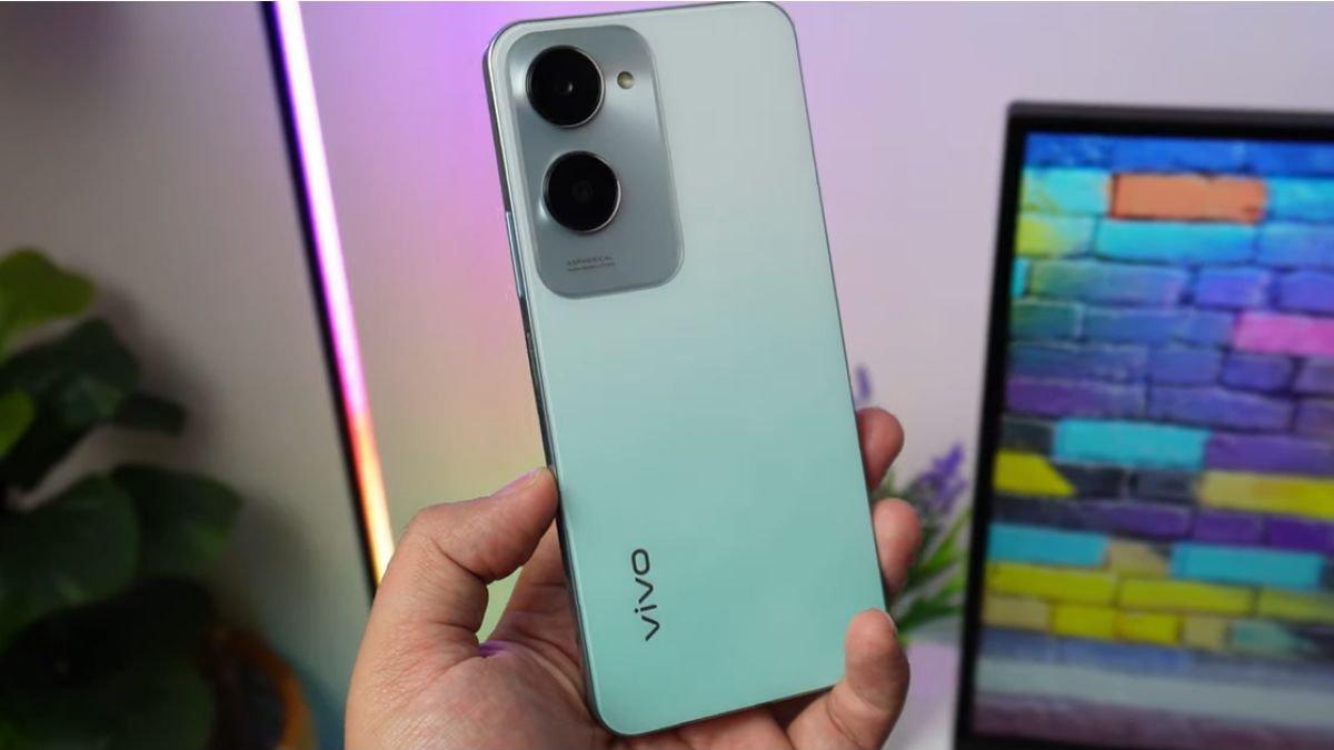 Vivo Y18 : HP Rp1 Jutaan yang Tawarkan Fitur Kekinian untuk Anak Muda