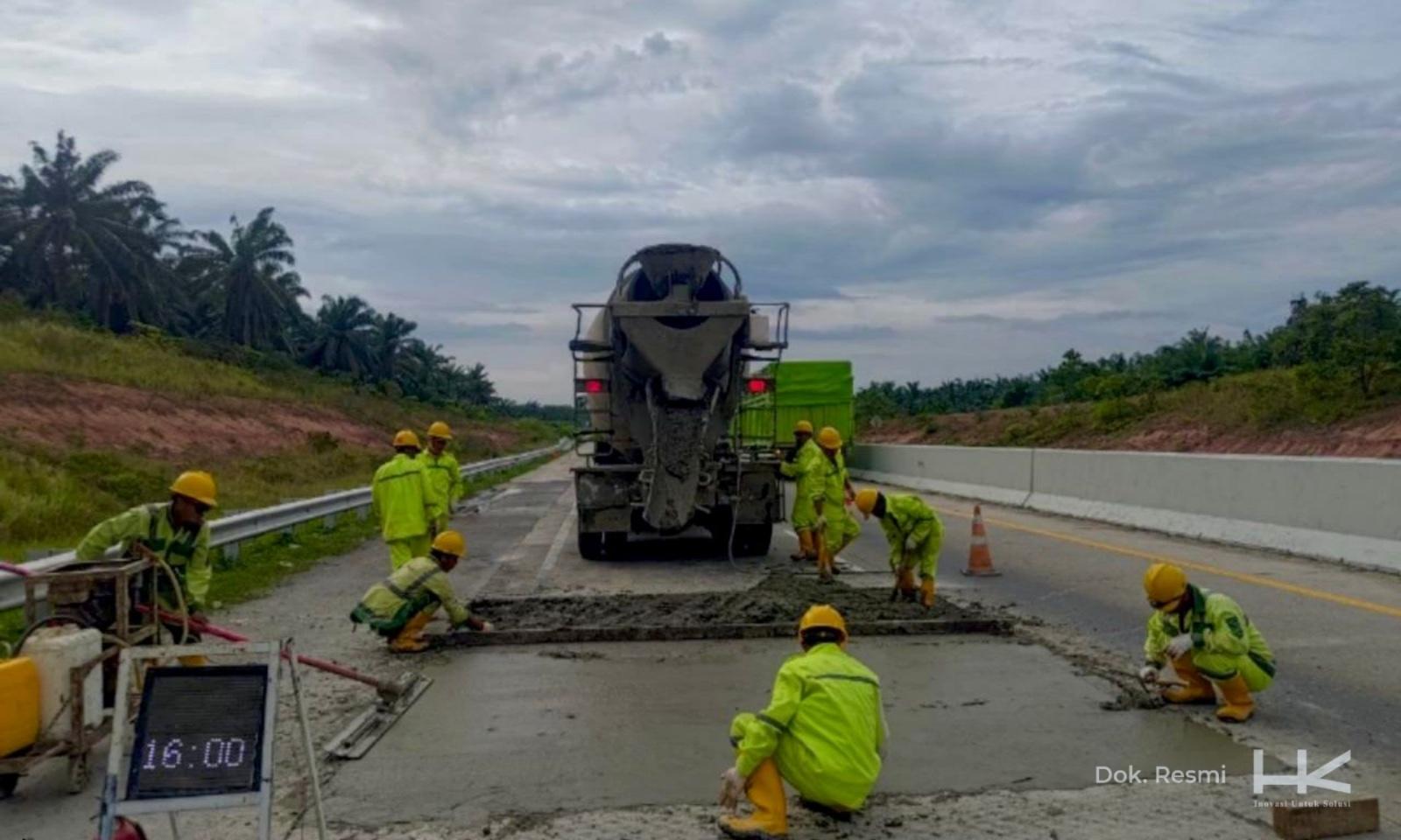 Libur Nataru Lancar, Hutama Karya Siapkan Strategi dan Perbaikan Jalan Tol