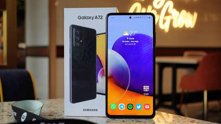 Samsung Galaxy A72 : Disupport Layar AMOLED dengan Refresh Rate 90Hz