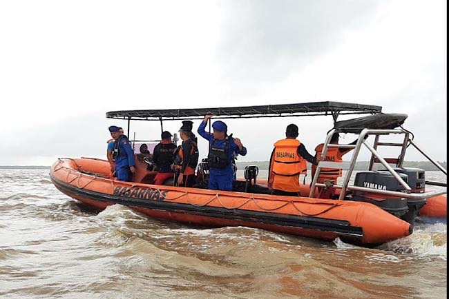 Jasad ABK Tugboat Karya Pacific 19 Diserahkan pada Keluarganya dan Dimakamkan di Bekasi Jawa Barat