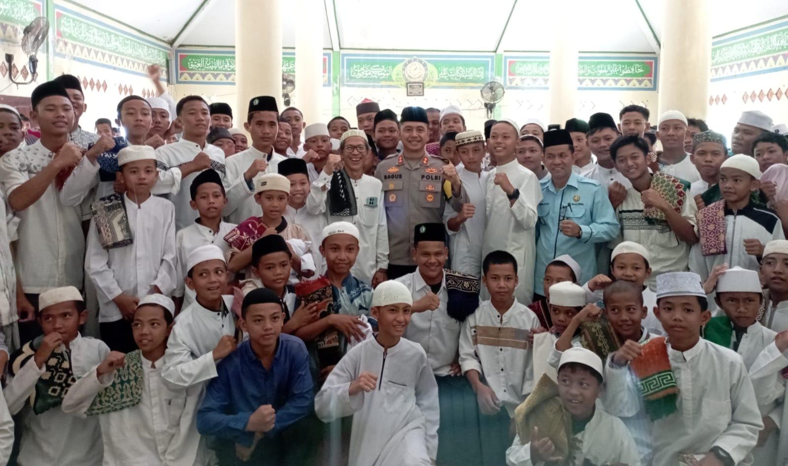 Kapolres Ogan Ilir Kunjungi Ponpes Darul Iman, Ajak Ulama Laksanakan Cooling Sistem 