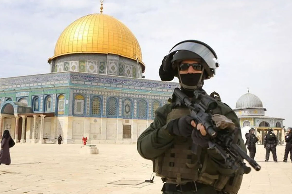 Israel Pasang Besi Penghalang di 3 Gerbang Masjid Al-Aqsa