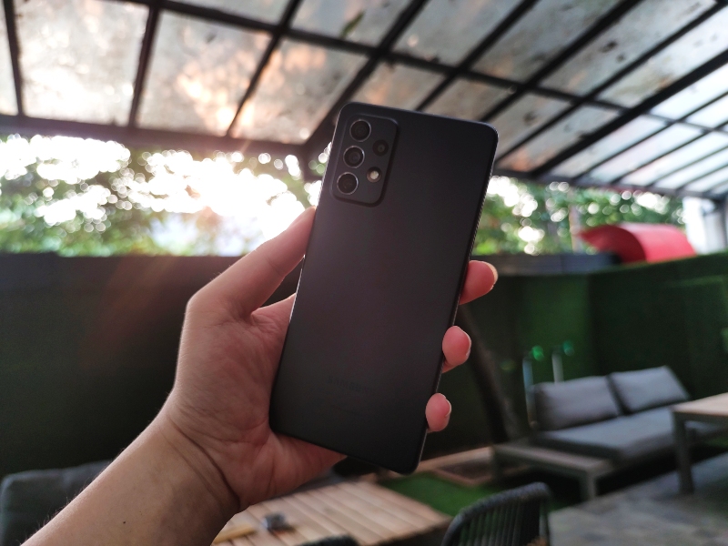 Samsung Galaxy A72 : Tawarkan Desain Elegan dan Dilindungi Corning Gorilla Glass 5