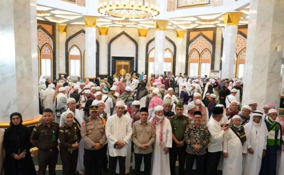 Wabup H Ardani Sambut Kepulangan Jemaah Haji Ogan Ilir 