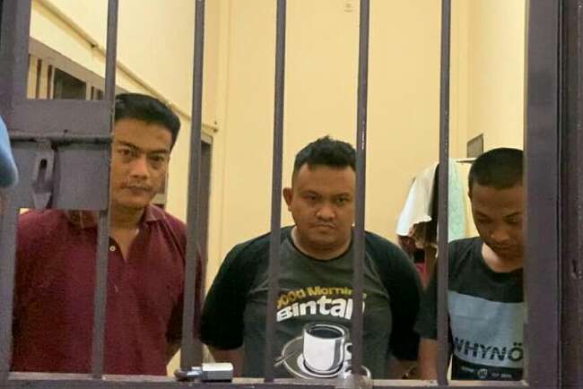 Penampakan 3 Oknum Polisi Terlibat Perampokan Sepeda Motor di Medan, Meringkuk di Balik Jeruji Besi 