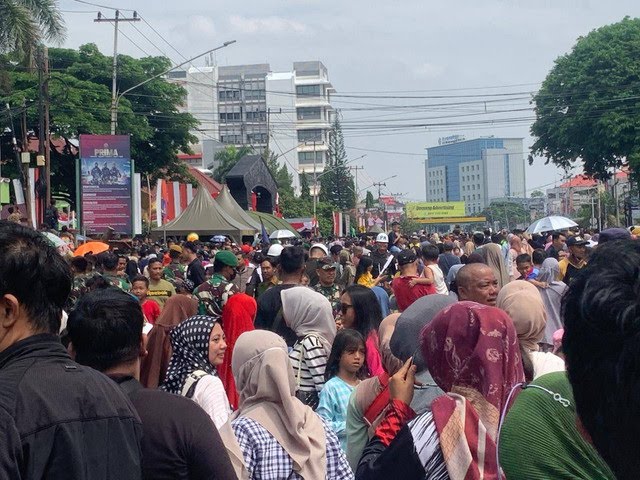 Ribuan Warga Palembang Saksikan Pameran Alutsista HUT TNI ke 79 Tahun