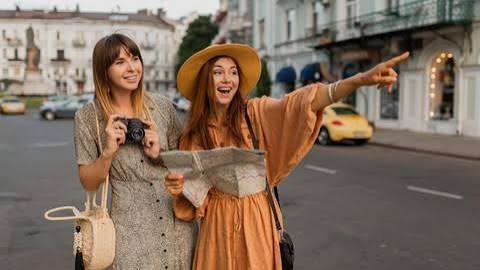 Inilah 3 Zodiak yang Paling Hobi Traveling dan Susah Berdiam di Rumah