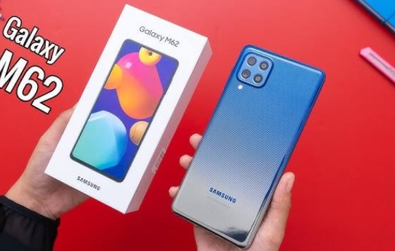 Samsung Galaxy M62, Rekomendasi Hp Kelas Menengah Terbaik Kapasitas Baterainya Besar