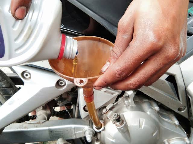 10 Tips Memilih Oli Motor yang Sesuai, Nomor 2 Harus Diperhatikan 