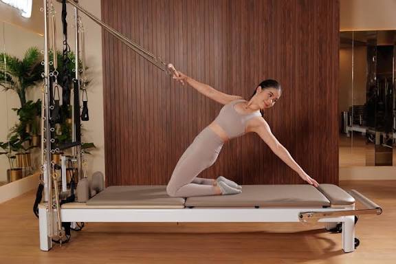 Bisakah Pilates Bantu Bakar Lemak Tubuh? Simak Disini Faktanya!