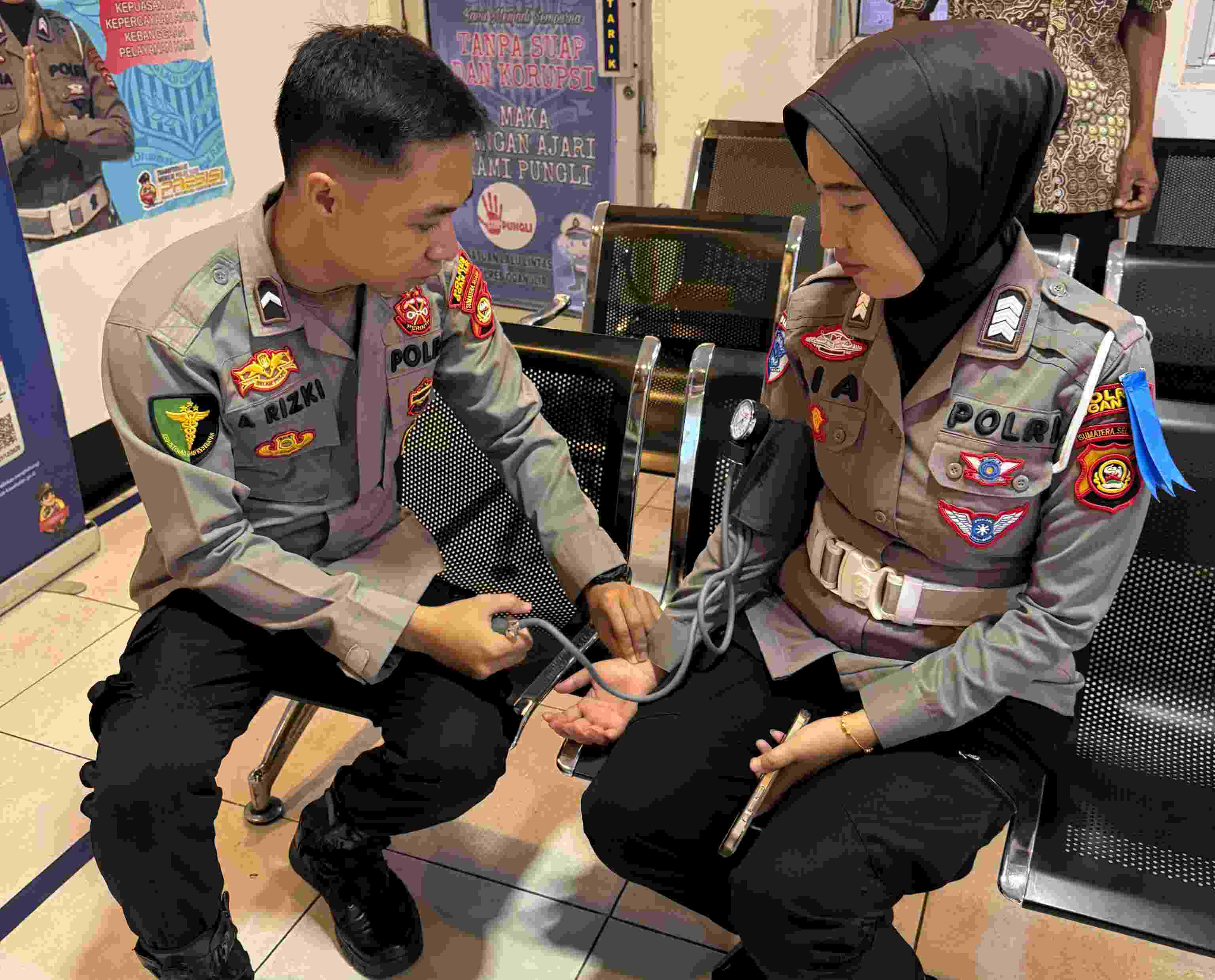 Sidokkes Polres Ogan Ilir Cek Kesehatan Personel Bertugas Operasi Keselamatan Musi 2025