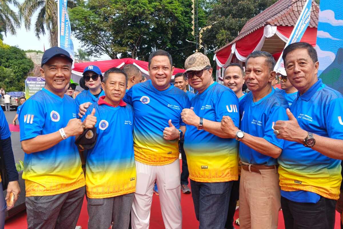 Alumni UII Sumsel Santuni Driver Ojol