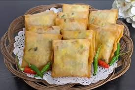 5 Resep Martabak Telur Kulit Lumpia, Lebih Praktis dan Enak yang Wajib Dicoba!