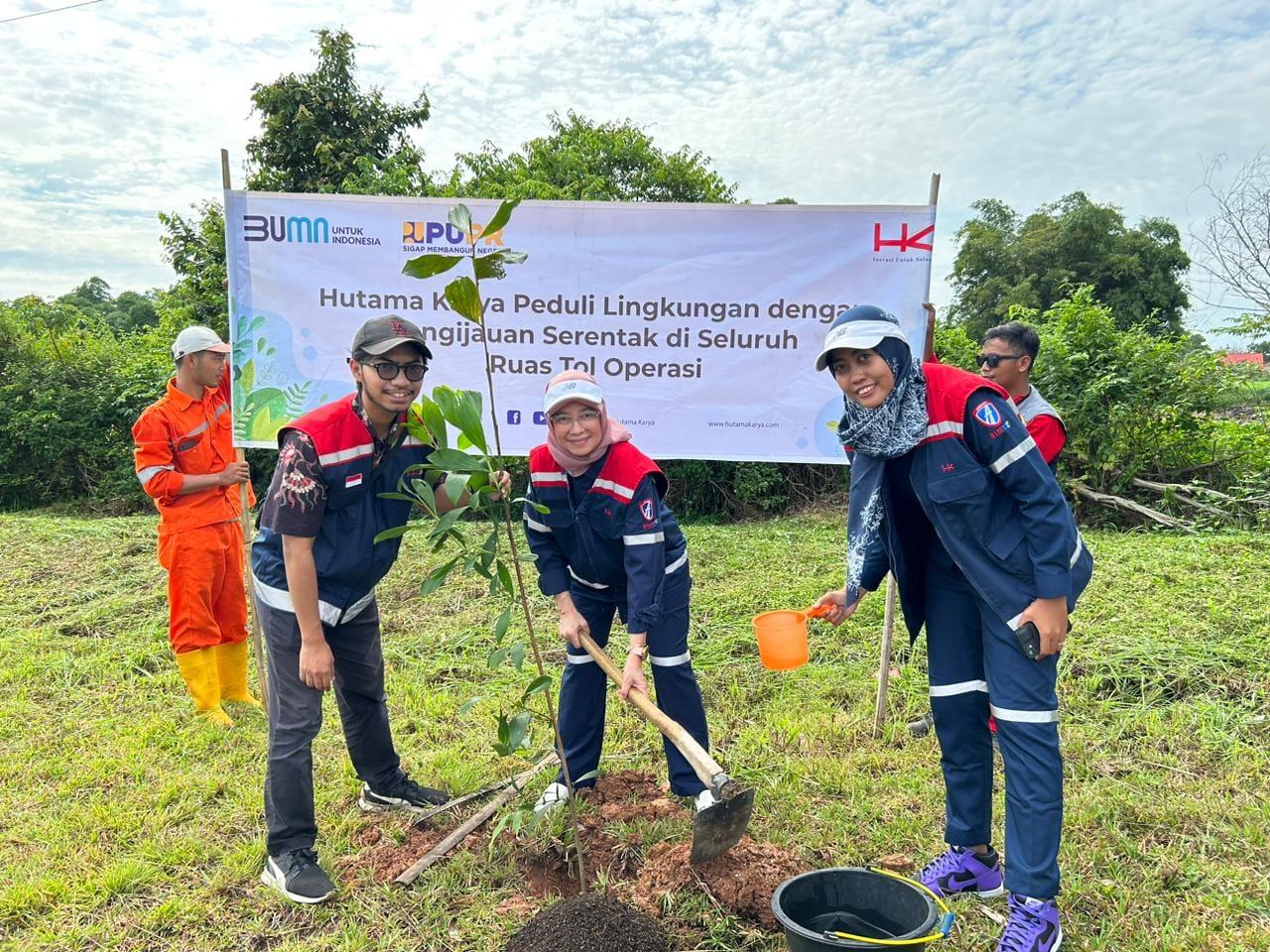 HPSN, HK Tanam Ratusan Akasia  di Ruas Tol Palindra 