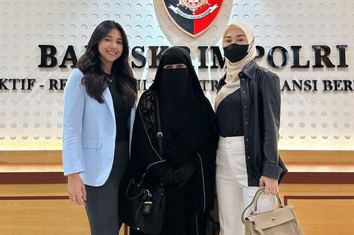 Gara-Gara Konten tak Senonoh, Umi Pipik Laporkan Selebgram Oklin Fia ke Bareskrim