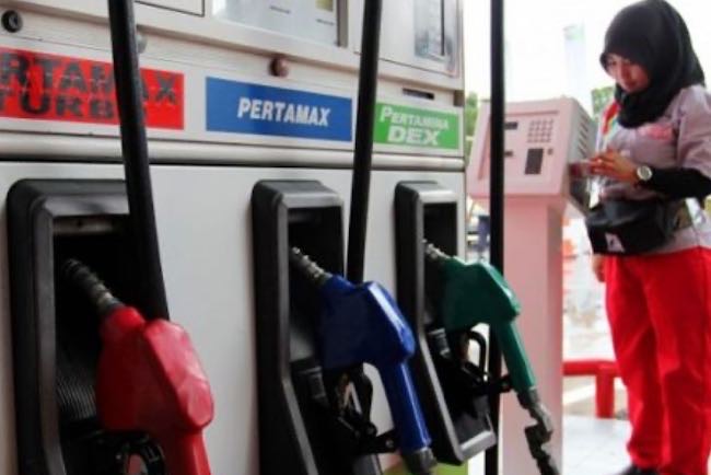 Update, Harga BBM Pertamax Hari Ini, Semula Rp14.500 per Liter, 31 Desember 2022 Terpantau Rp14.200 per Liter