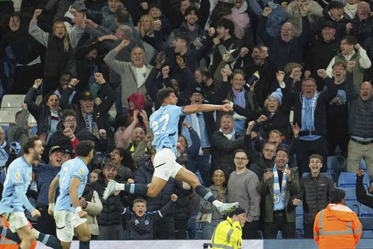 Liga Inggris - Manchester City Kalahkan Aston Villa 2-1, Gol Kemenangan Tercipta di Injury Time
