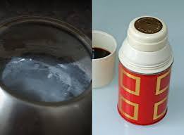 3 Tips Mudah Bersihkan Bau dan Kerak di Termos, Tanpa Sikat. Begini Caranya!