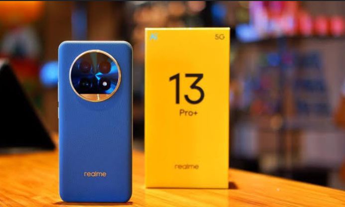 Realme 13 Plus 5G: Dibekali RAM 8 GB dengan Chipset Mediatek Dimensity 6300