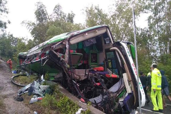 1 WNI Meninggal Dunia Dalam Kecelakaan Bus Pariwisata di Malaysia