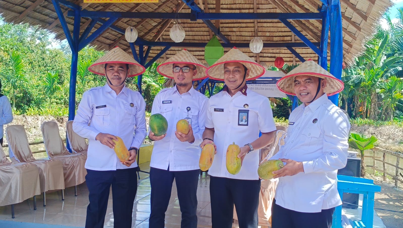 Kakanwil Ditjen Pemasyarakatan Sumsel Panen Raya Ikan Hingga Buah : Wujud Dukung Pengembangan Agro Wisata