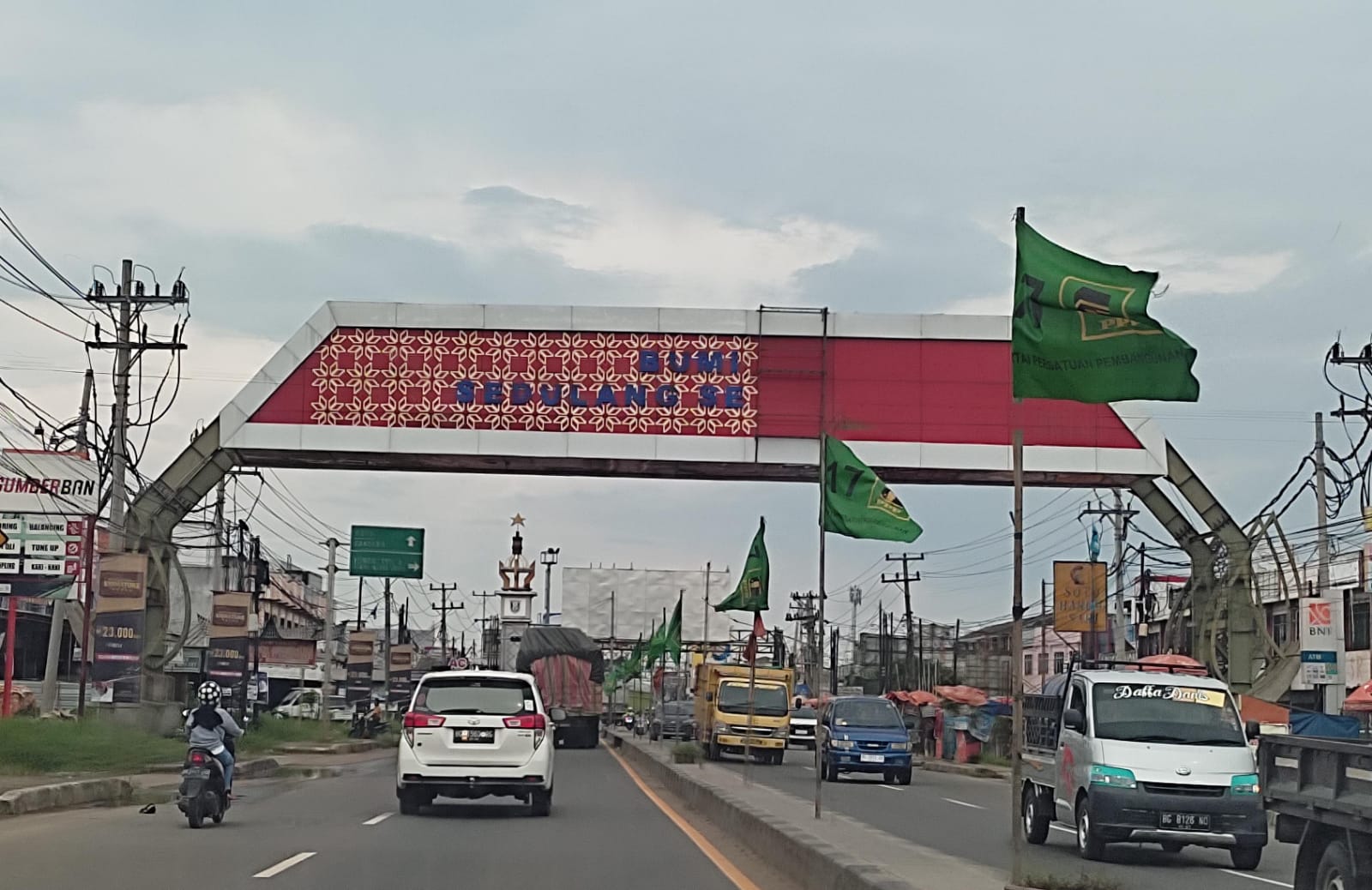 Gerbang Perbatasan Banyuasin - Palembang Selesai Dibangun, Terlihat Lebih Khas