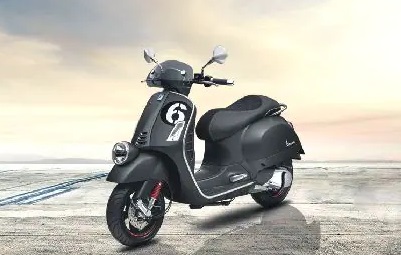 Vespa GTV 300 Meluncur : Motor Klasik Tampil Sporty dengan Teknlogi Canggih 