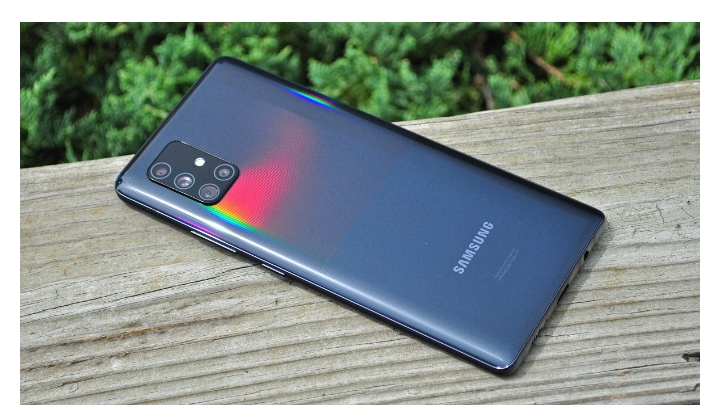 Samsung Galaxy A71, Salah Satu Hp Mid Range yang Worth It Digunakan dalam Jangka Panjang 