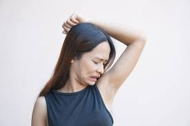 6 Cara Ampuh Mengatasi Bau Ketiak, Jangan Lupa Rajin Mandi