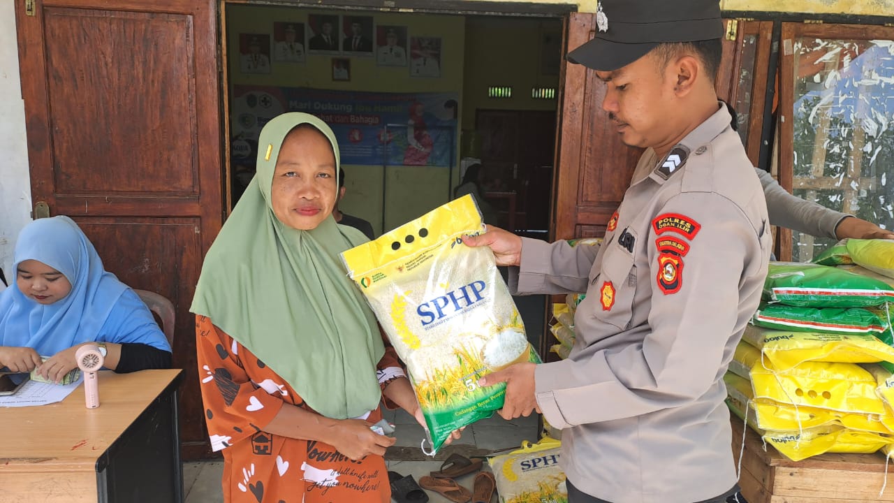 Pasar Murah, 10 Ton Beras Ludes Terjual, Kerjasama Polres Ogan Ilir dan  BULOG