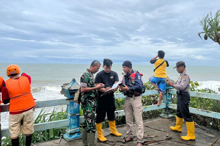 Tur ke Pantai Jembatan, 5 Peserta Tur Mahasiswa FK UB Terseret Ombak, 2 Selamat