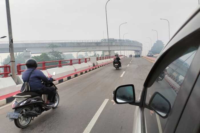 Palembang Berkabut Pagi ini, Udara Sejuk