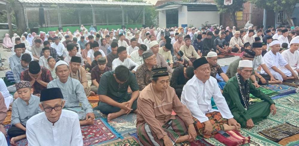 Masjid Al-Mulk Amin Serumpun Indah Bagikan Zakat 317 Orang 