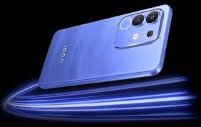 iQoo Z11 Rilis  : Tawarkan Baterai Jumbo 9.050 mAh dengan Fast Charging 90 Watt