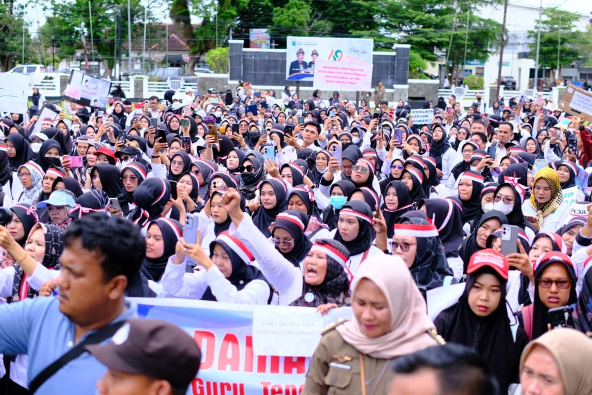Demo di Kantor Bupati, Guru Swasta di Muba Minta Diangkat PPPK, ini Jawaban Toha 