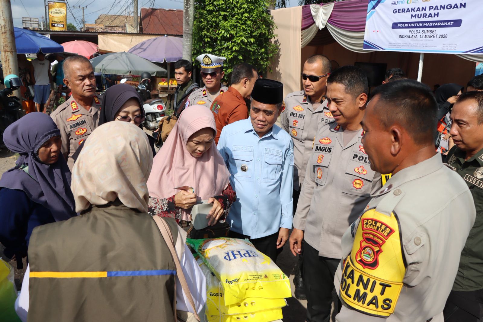 Wabup H Ardani dan Kapolres Ogan Illr Hadiri Gerakan Pangan Murah Bersama Bulog Selama Ramadan