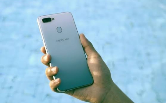 OPPO F9 Terjun Bebas, Smartphone yang Punya Spesifikasi Mumpuni