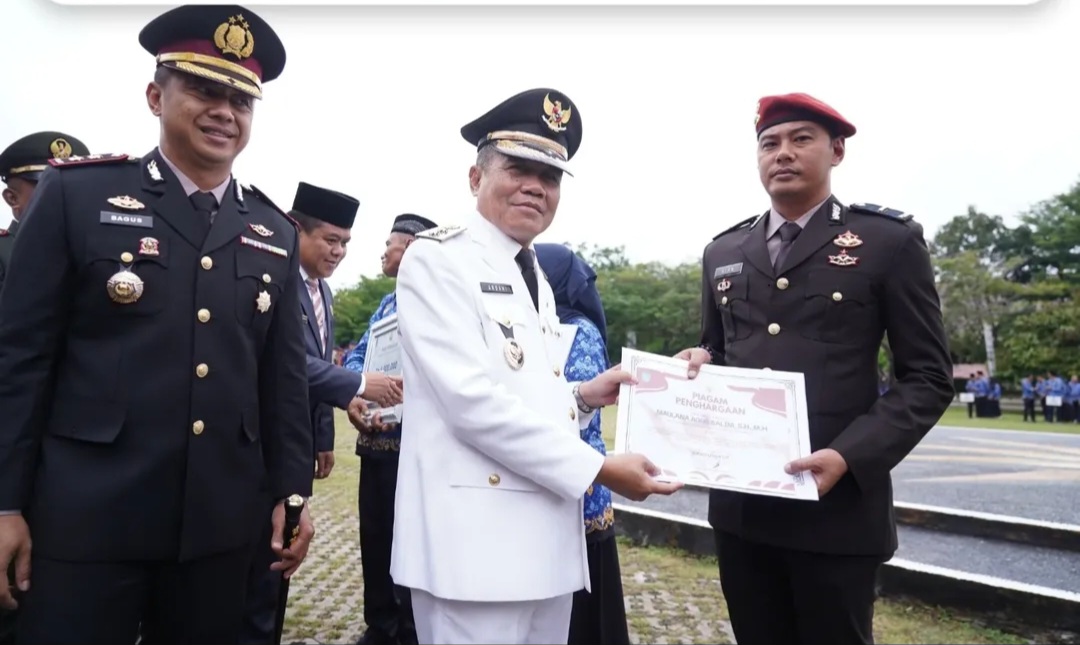 Peringatan Hari Bela Negara Ke-77, Wabup H.Ardani Berikan Penghargaan Satresnarkoba Polres Ogan Ilir