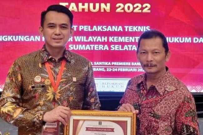 Imigrasi Kelas I TPI Palembang Raih Penghargaan Kinerja Terbaik dari Kepala Kantor Wilayah Kemenkumham Sumsel