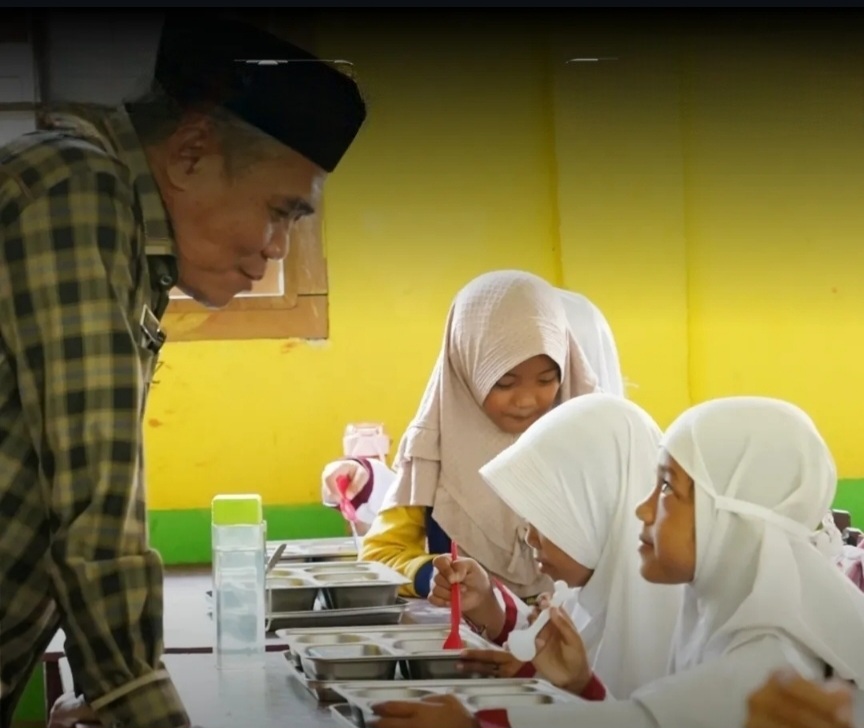 Wabup Ogan Ilir Tinjau MBG di Kecamatan Payaraman