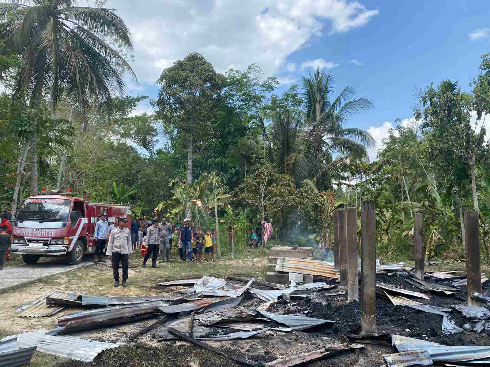 Ditinggal Beli Sembako, Saat Pulang Rumah Sudah Terbakar