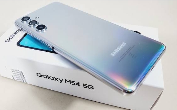 Samsung Galaxy M54, Smartphone Mid Range yang Worth It Digunakan Dalam Jangka Panjang 