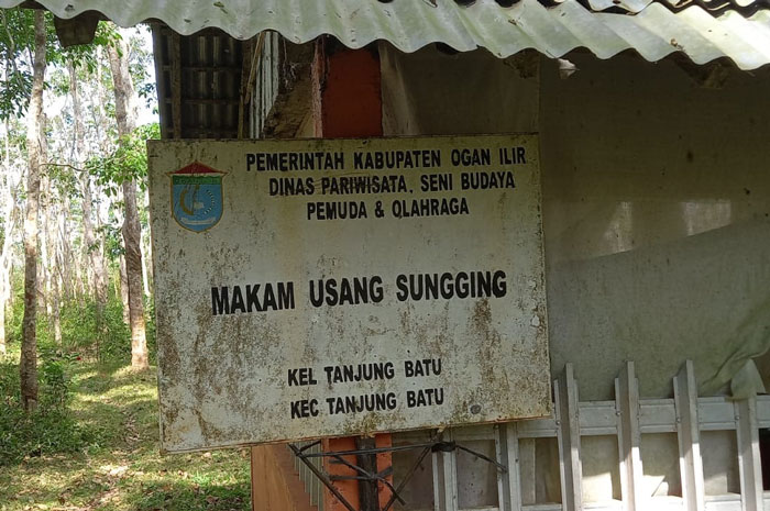 Makam Usang Sungging Dijaga Burung Perkutut, Konon Jelmaan Keris Sang Puyang