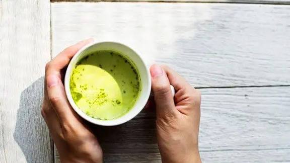 Hati-hati! Inilah 7 Efek Samping Berbahaya Minum Teh Hijau Secara Berlebihan, Apa Saja?