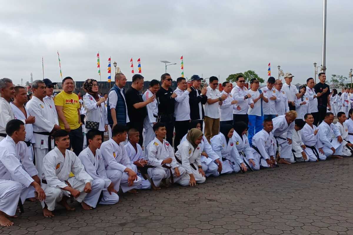 Hadiri Latihan Bersama Perdana INKADO, Pj Wako Palembang Motivasi Karateka Pelajar 