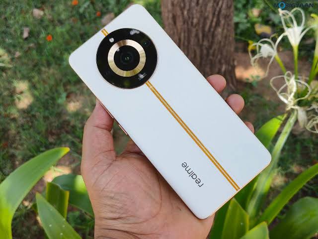 Harga Realme 11 Pro 5G Turun Hingga Rp 1 Jutaan! Dibekali Kamera Utama 100 MP dengan OIS