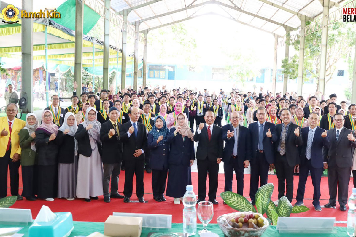 Hadiri Pelepasan Sarjana Baru FP, Wakil Rektor II Unsri Ingatkan Sistem Pendidikan Indonesia